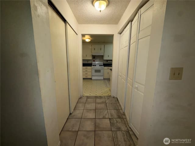 Property photo for 7106 38th Drive Se, Lacey photo 4
