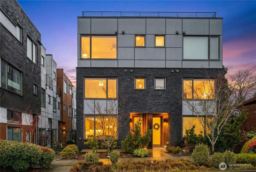 Property photo for 4272 Sw Bradford Street, Seattle