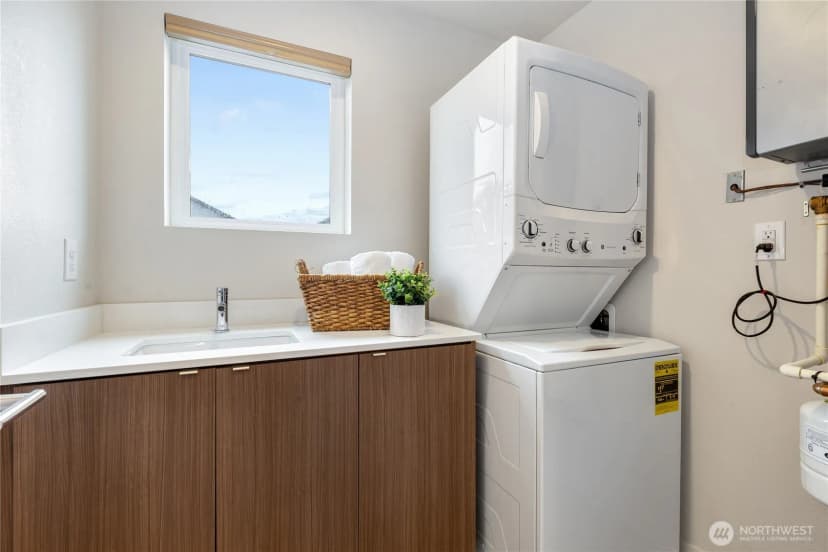 Property photo for 4272 Sw Bradford Street, Seattle photo 25