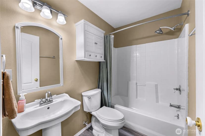 Property photo for 2976 Upland Way, Ferndale photo 17