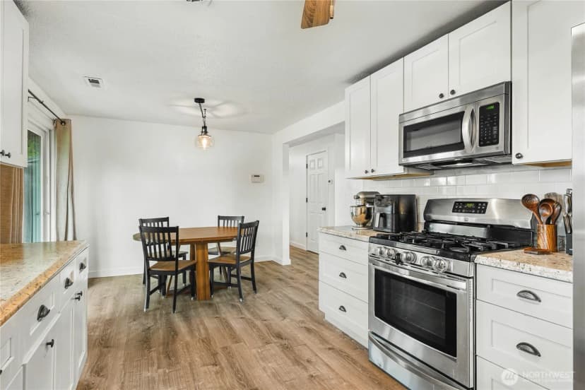 Property photo for 924 9th Street Sw, Puyallup photo 13