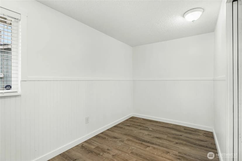 Property photo for 924 9th Street Sw, Puyallup photo 28
