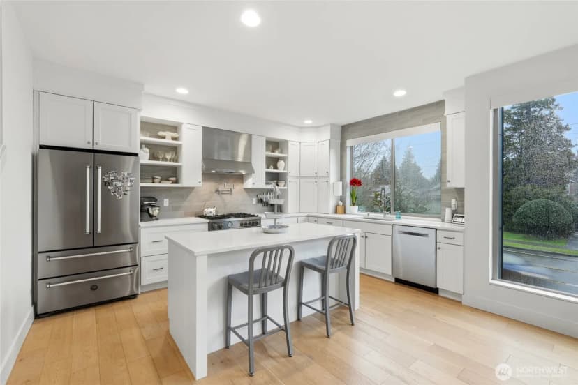 Property photo for 5634 Fauntleroy Way Sw #a, Seattle photo 18