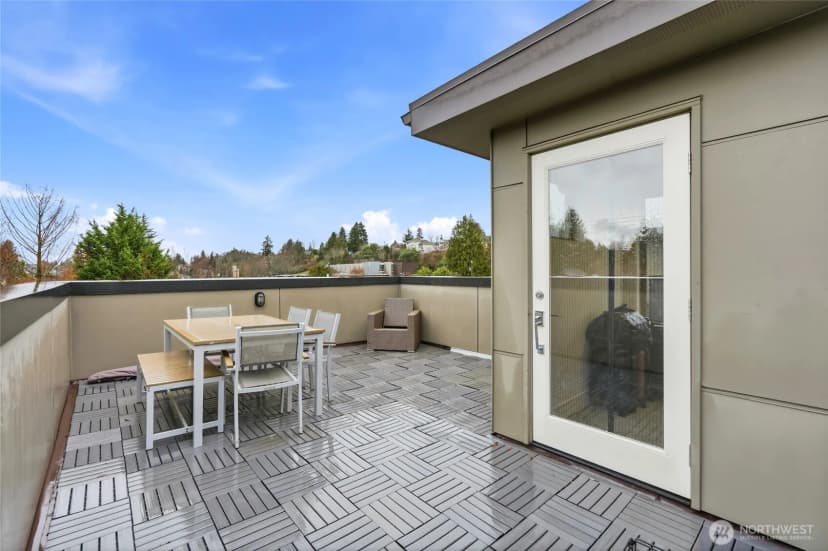 Property photo for 5634 Fauntleroy Way Sw #a, Seattle photo 36