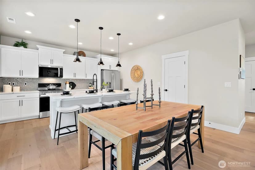 Property photo for 20912 99th Place S, Kent photo 15