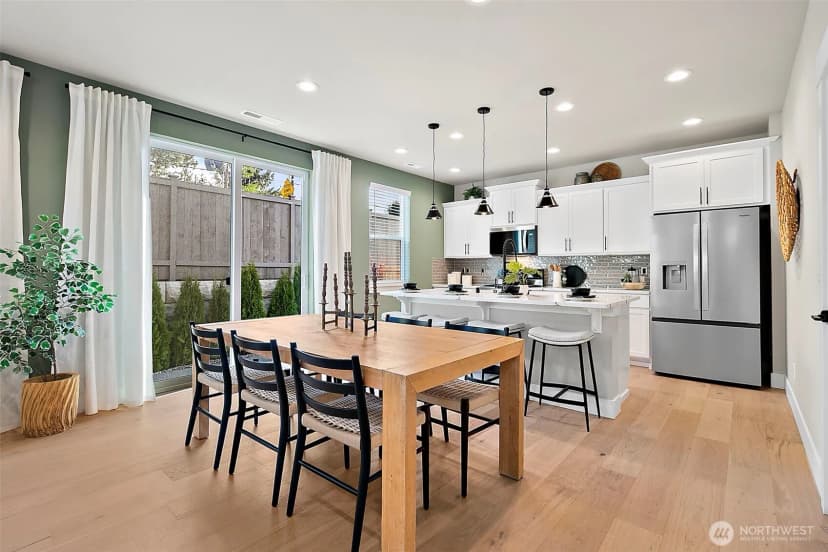 Property photo for 20912 99th Place S, Kent photo 13