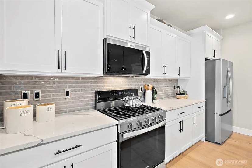 Property photo for 20912 99th Place S, Kent photo 21