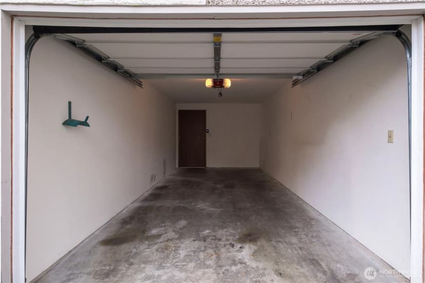 Property photo for 132 N 132nd Street #402, Seattle photo 38
