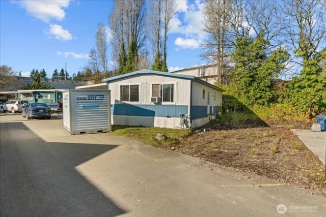 Property photo for 14322 Admiralty Way #9, Lynnwood photo 3