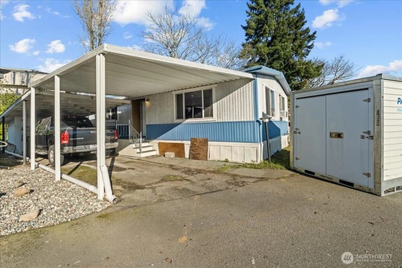 Property photo for 14322 Admiralty Way #9, Lynnwood photo 2