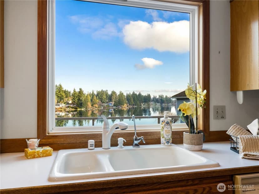 Property photo for 30714 19th Avenue S, Federal Way photo 12