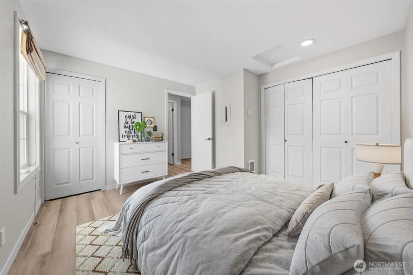 Property photo for 12025 Se 60th Street #b, Bellevue photo 13