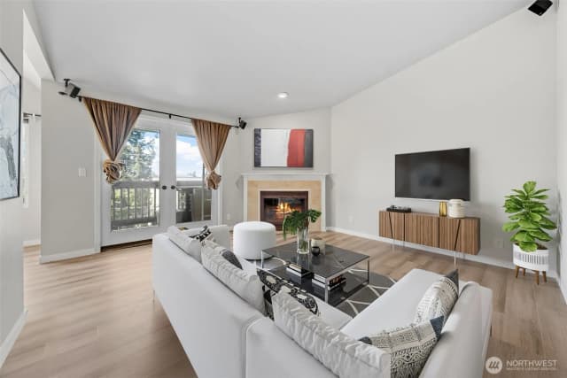 Property photo for 12025 Se 60th Street #b, Bellevue photo 5