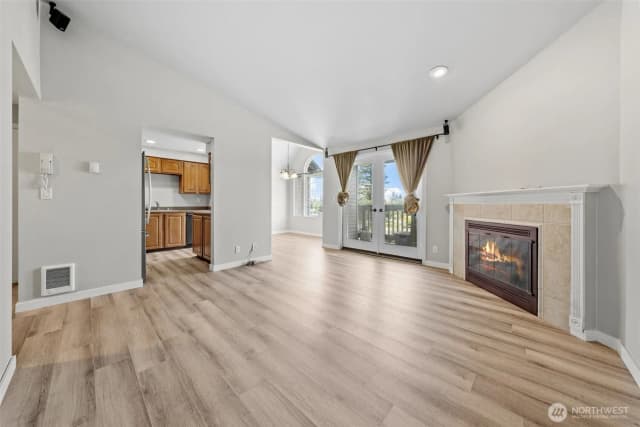 Property photo for 12025 Se 60th Street #b, Bellevue photo 4