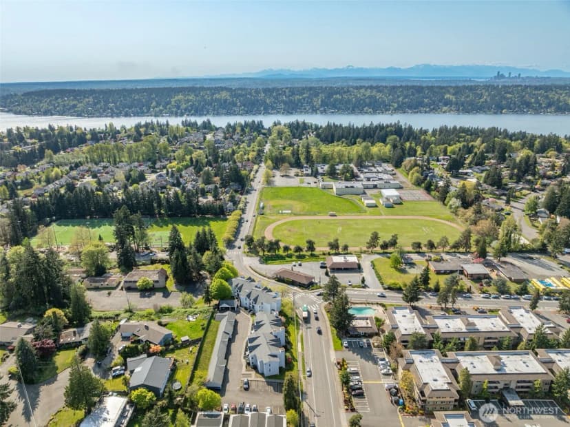 Property photo for 12025 Se 60th Street #b, Bellevue photo 22
