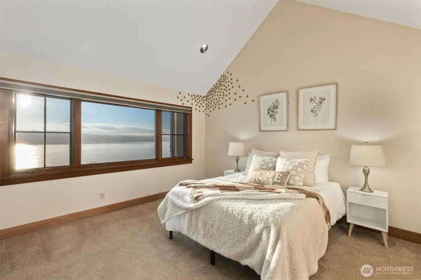 Property photo for 8281 W Mercer Way, Mercer Island photo 26