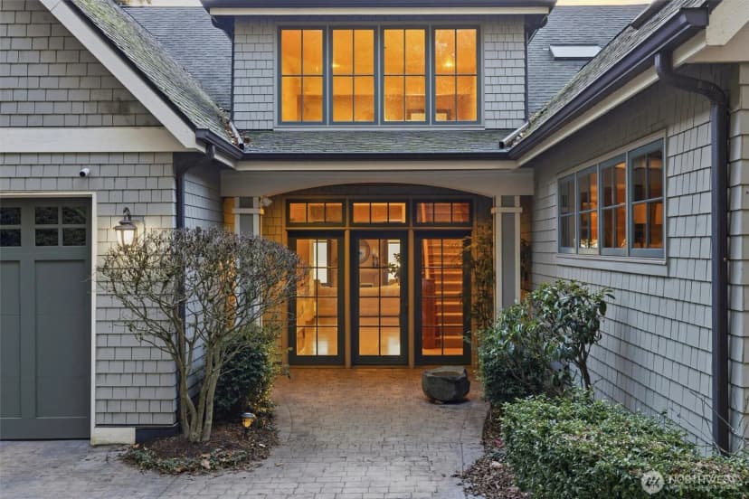 Property photo for 8281 W Mercer Way, Mercer Island photo 3