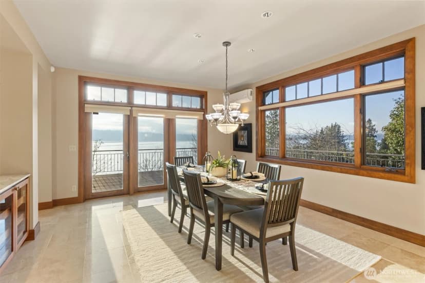 Property photo for 8281 W Mercer Way, Mercer Island photo 9