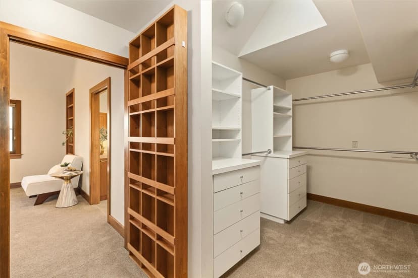 Property photo for 8281 W Mercer Way, Mercer Island photo 25