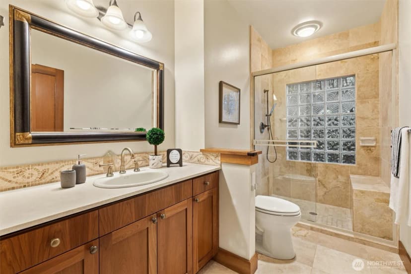 Property photo for 8281 W Mercer Way, Mercer Island photo 31