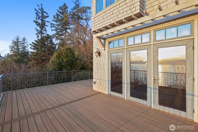 Property photo for 8281 W Mercer Way, Mercer Island photo 34
