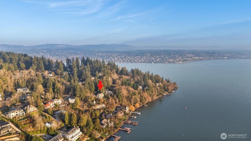 Property photo for 8281 W Mercer Way, Mercer Island photo 37