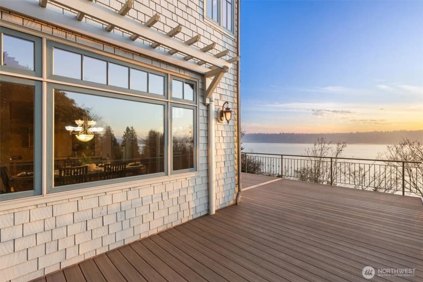 Property photo for 8281 W Mercer Way, Mercer Island photo 16