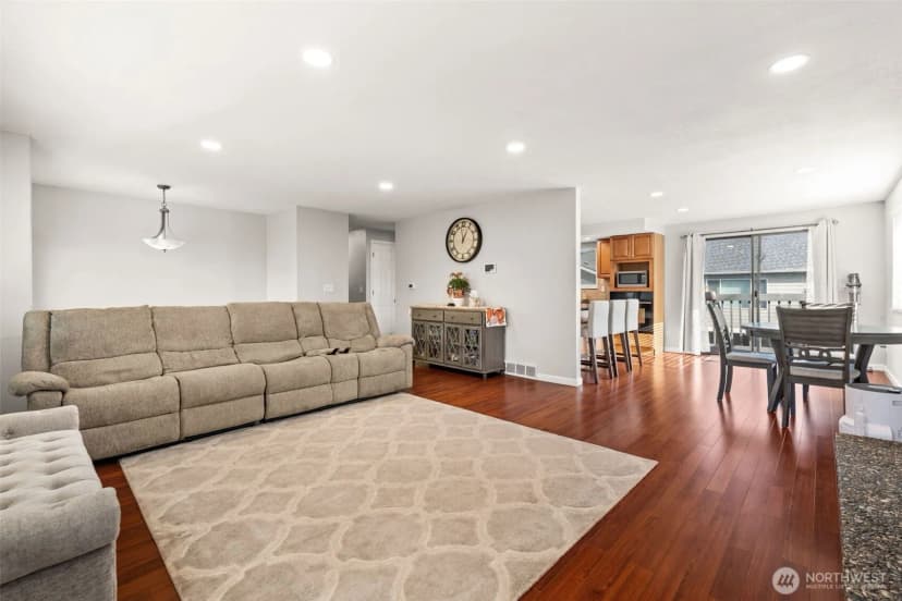 Property photo for 19234 121st Place Se, Kent photo 8