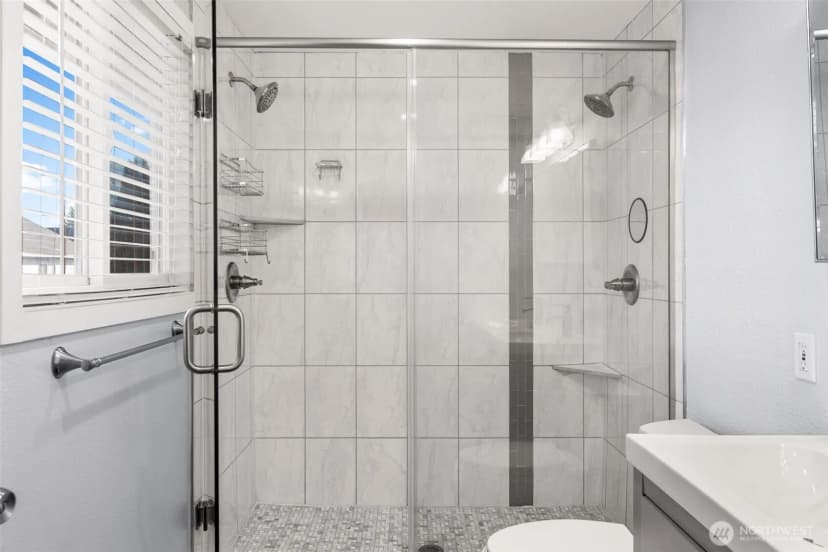 Property photo for 19234 121st Place Se, Kent photo 17