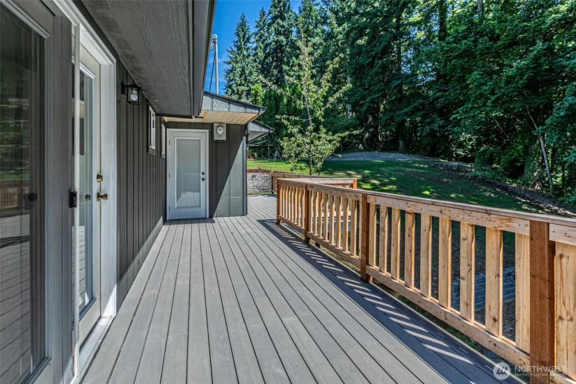 Property photo for 14224 180th Avenue Se, Renton photo 25