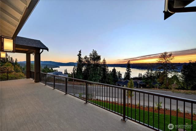 Property photo for 1642 205th Place Ne, Sammamish