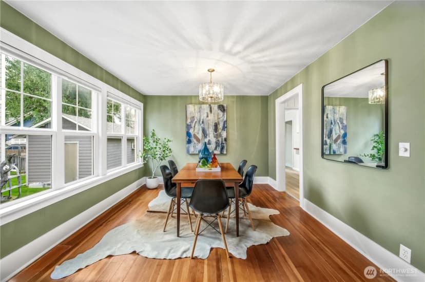 Property photo for 3043 38th Avenue Sw, Seattle photo 6
