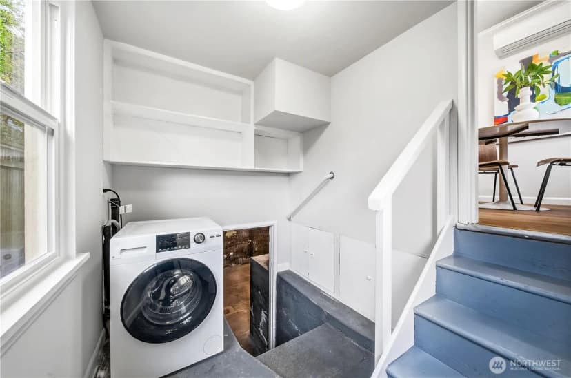 Property photo for 3043 38th Avenue Sw, Seattle photo 26