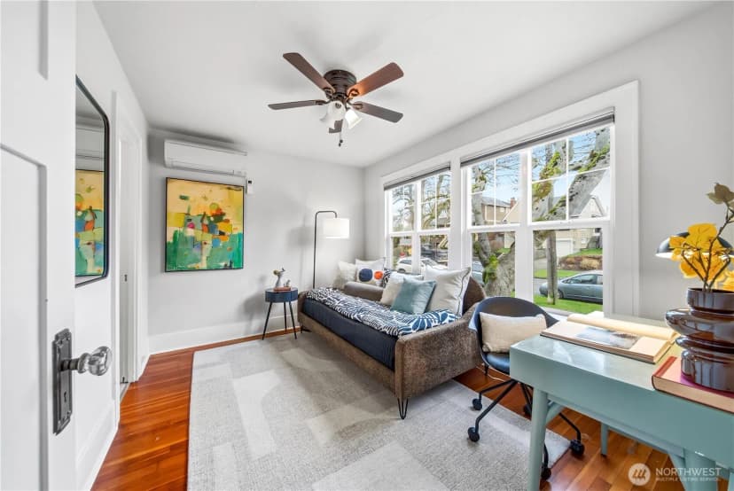 Property photo for 3043 38th Avenue Sw, Seattle photo 14