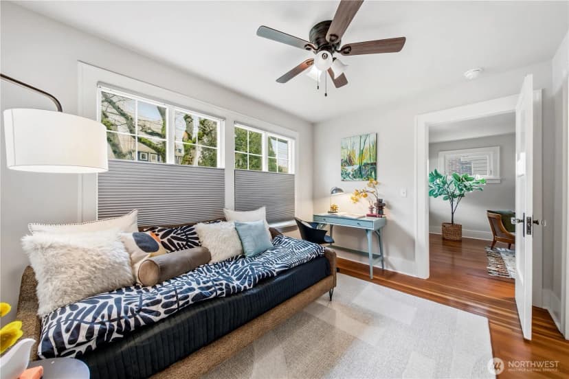 Property photo for 3043 38th Avenue Sw, Seattle photo 13
