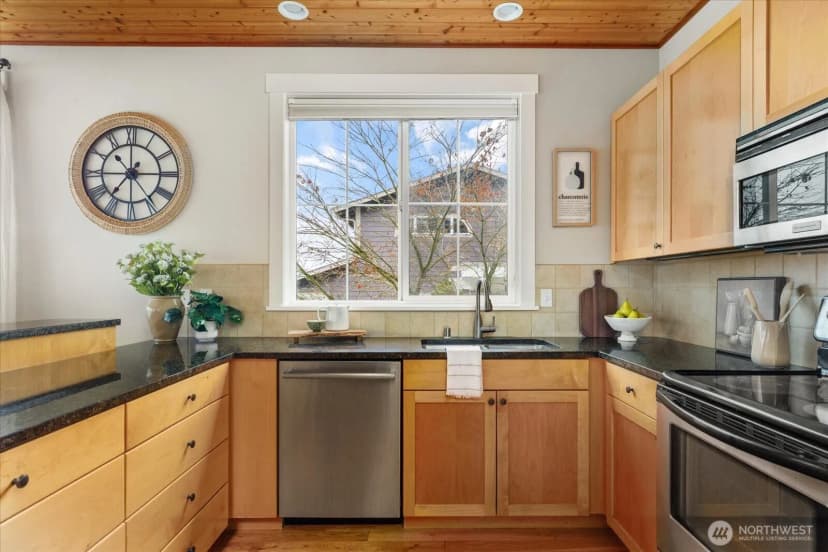 Property photo for 603 Nw Wilkes Street, Coupeville photo 11