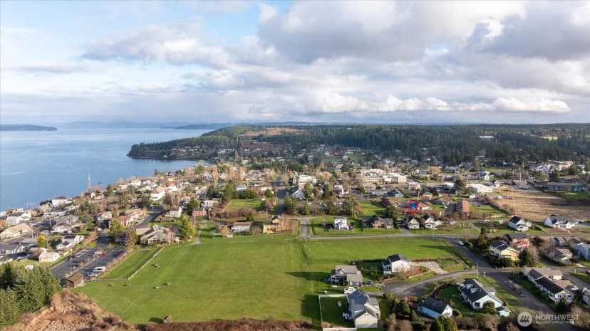 Property photo for 603 Nw Wilkes Street, Coupeville photo 35