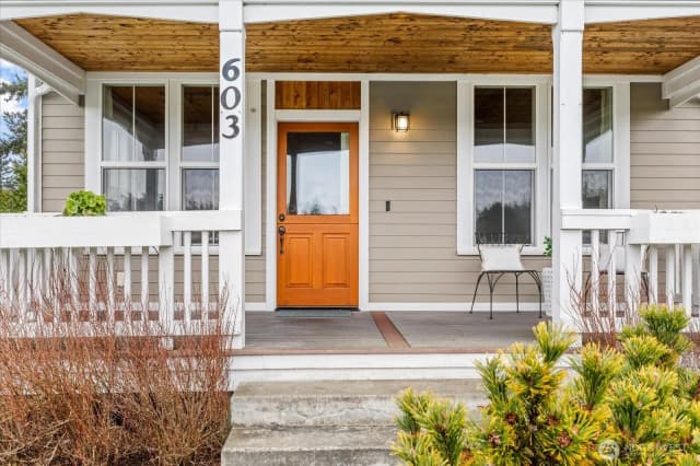 Property photo for 603 Nw Wilkes Street, Coupeville photo 3