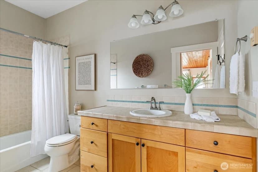 Property photo for 603 Nw Wilkes Street, Coupeville photo 17