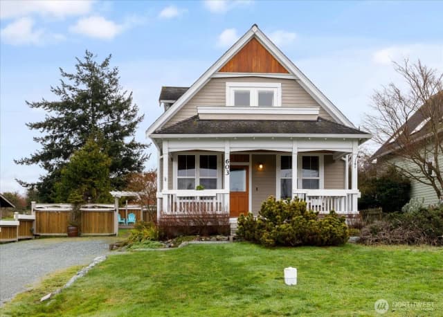 Property photo for 603 Nw Wilkes Street, Coupeville photo 2