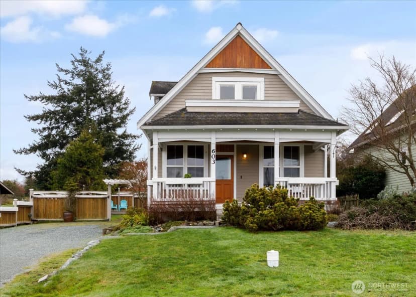 Property photo for 603 Nw Wilkes Street, Coupeville photo 2