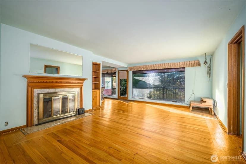 Property photo for 12009 Palatine Avenue N, Seattle photo 5