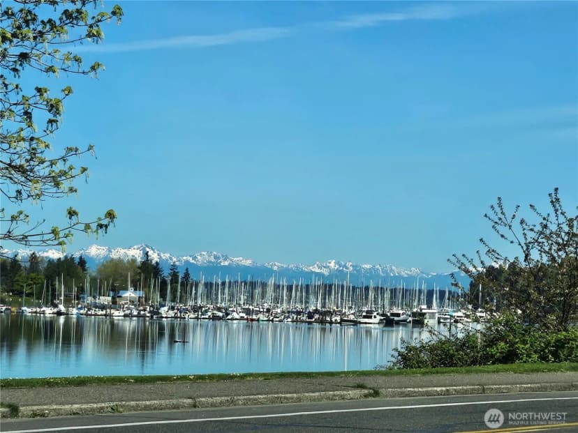 Property photo for 1130 East Bay Drive Ne, Olympia photo 14