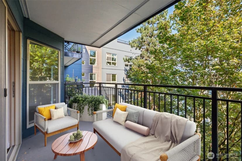 Property photo for 1425 Dexter Avenue N #611, Seattle photo 6