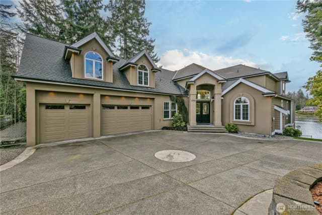 Property photo for 21256 39th Street Ct E, Lake Tapps photo 2