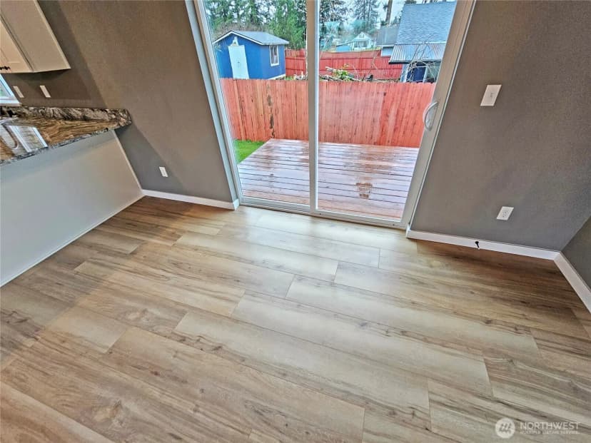 Property photo for 208 S 2nd Street, Oakville photo 11