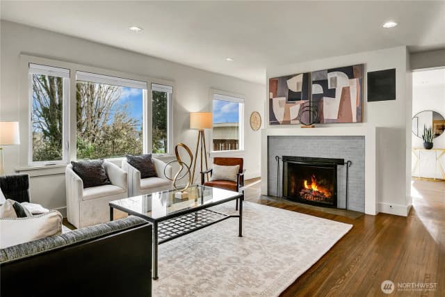 Property photo for 520 Wellington Avenue, Seattle photo 4