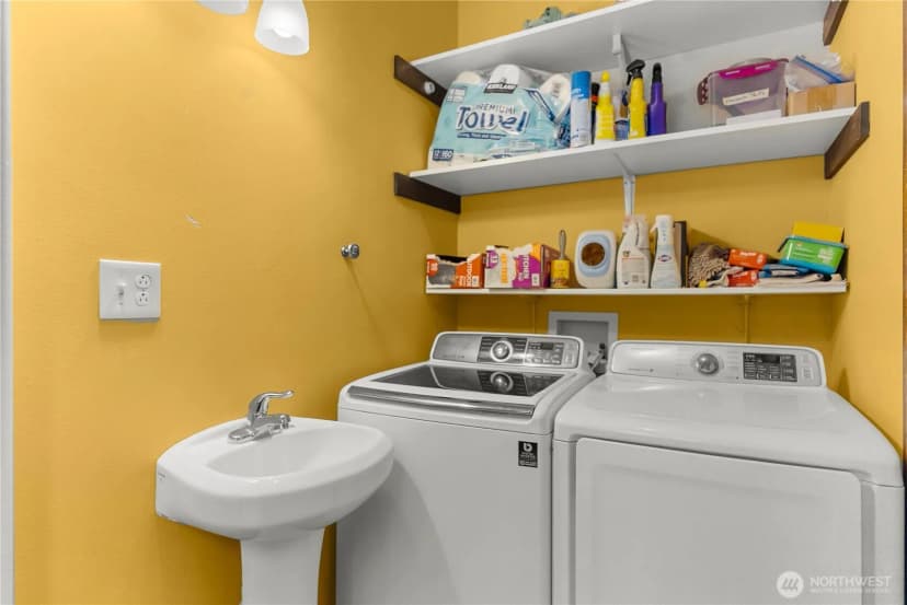 Property photo for 21 Twin Lakes Drive, Winthrop photo 31