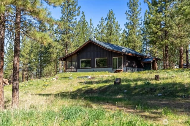 Property photo for 21 Twin Lakes Drive, Winthrop