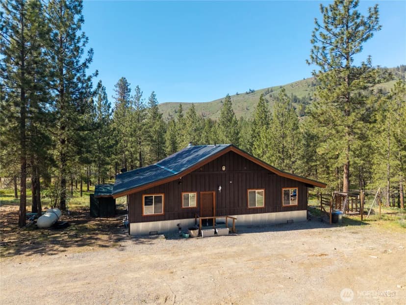 Property photo for 21 Twin Lakes Drive, Winthrop photo 33